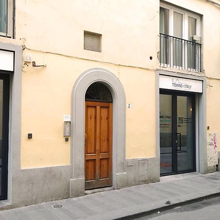 Panicale Blue Historic 1Br Stay Near Medici Chapels & Mercato Centrale فلورنس المظهر الخارجي الصورة