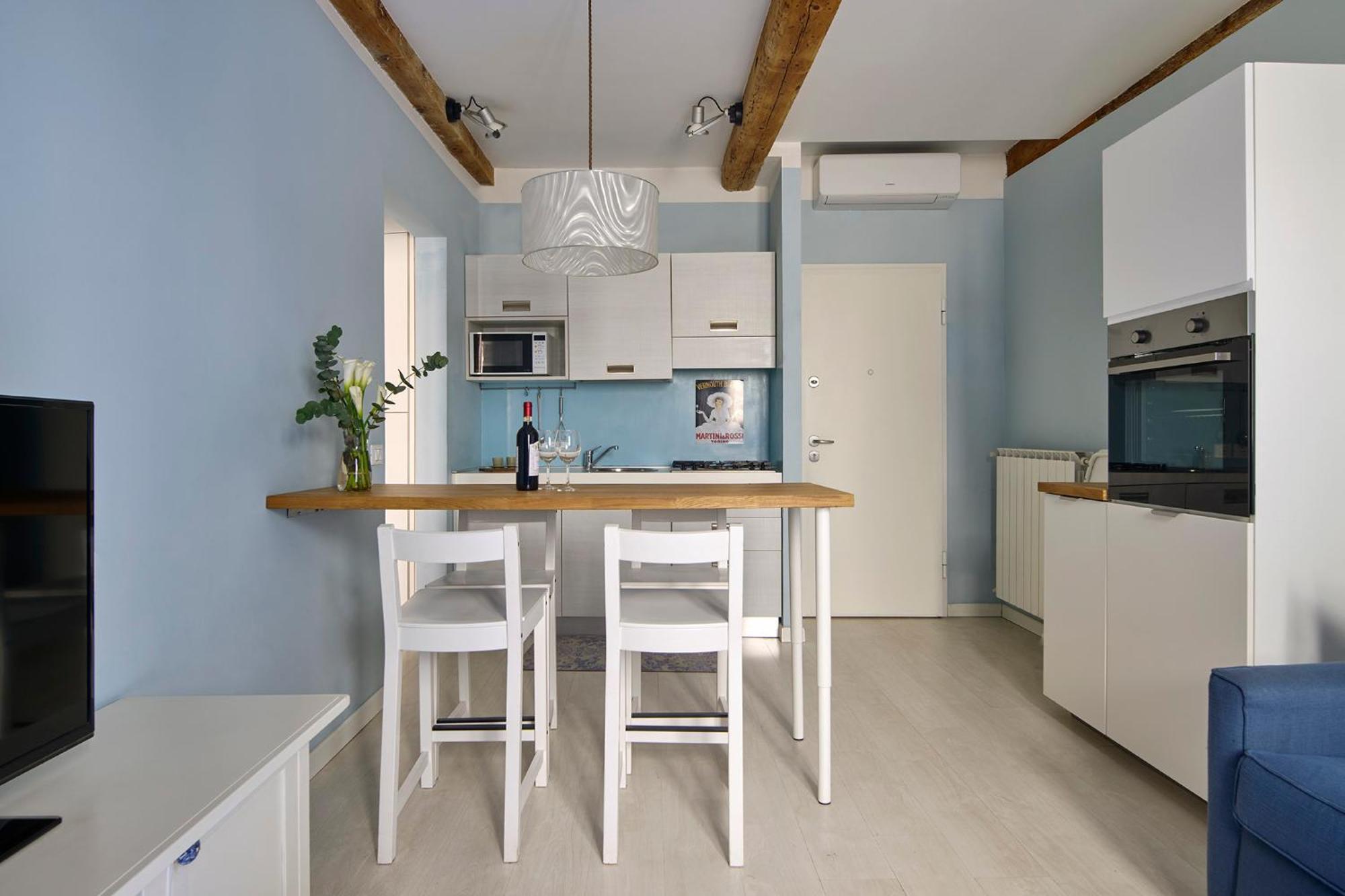 Panicale Blue Historic 1Br Stay Near Medici Chapels & Mercato Centrale فلورنس المظهر الخارجي الصورة