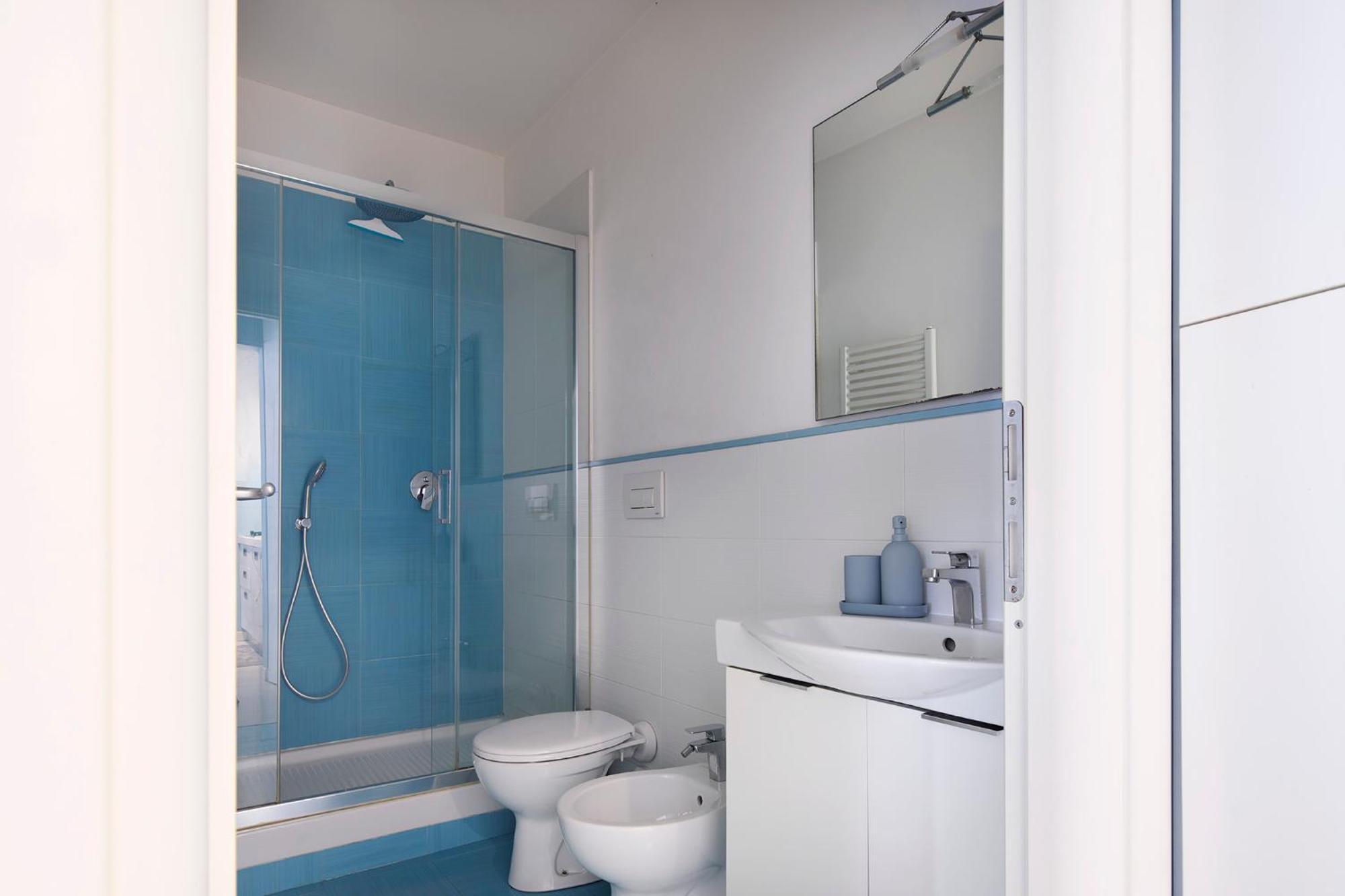 Panicale Blue Historic 1Br Stay Near Medici Chapels & Mercato Centrale فلورنس المظهر الخارجي الصورة