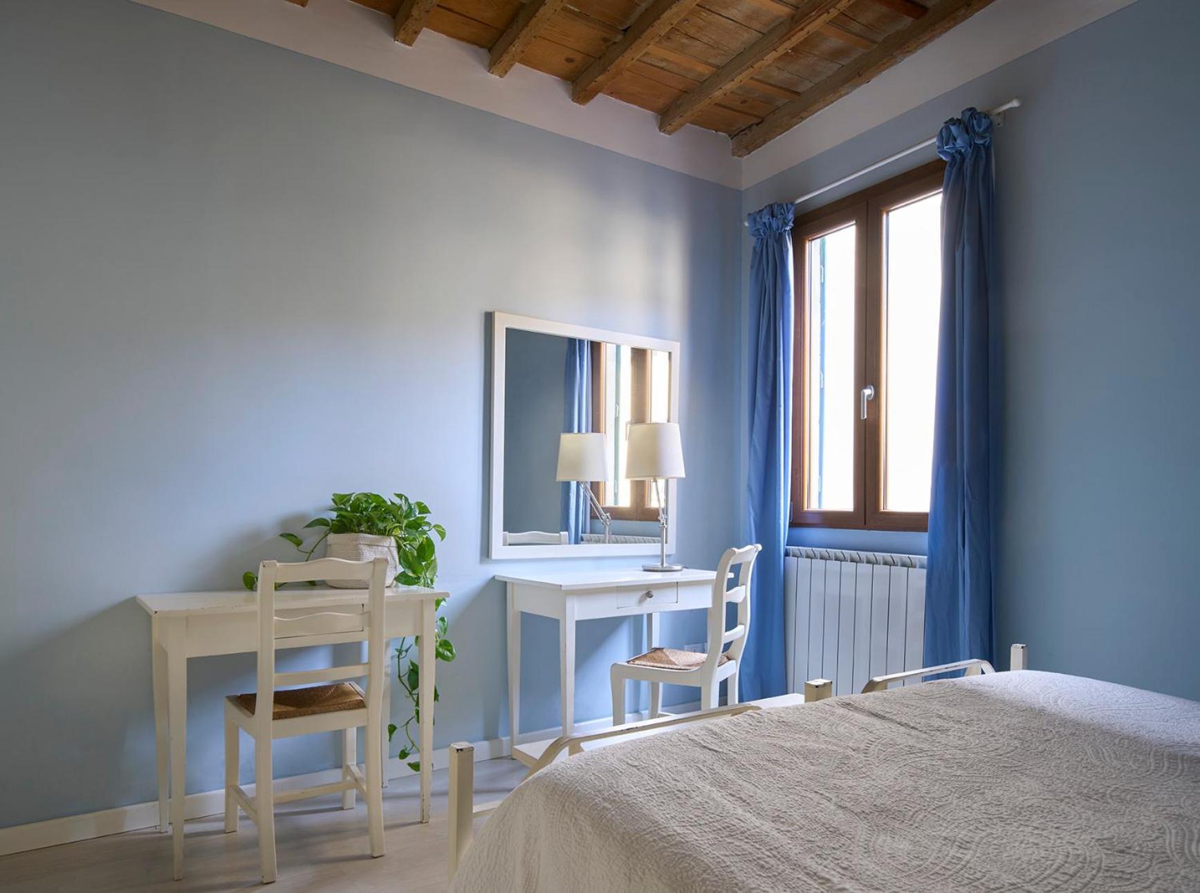 Panicale Blue Historic 1Br Stay Near Medici Chapels & Mercato Centrale فلورنس المظهر الخارجي الصورة